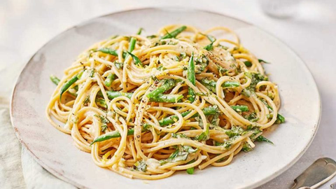 Creamy Green Beans Pasta with Garlic & Parmesan
